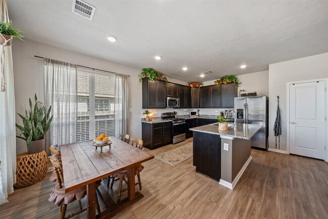 Photo - 11947 Sunshine Park Dr N