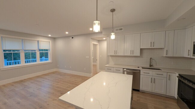 Photo - Brand New Unit for 8/1 - 2-Bed/2-Ba w/ Laundry in Unit