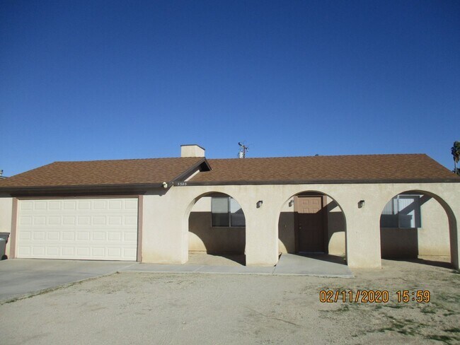 2 Bedroom 1.5 Bath House - 2 Bedroom 1.5 Bath House