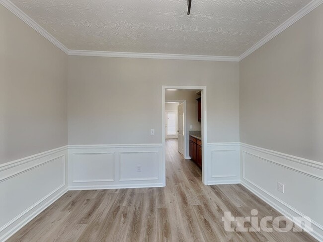 Photo - 1055 Crown Landing Pkwy