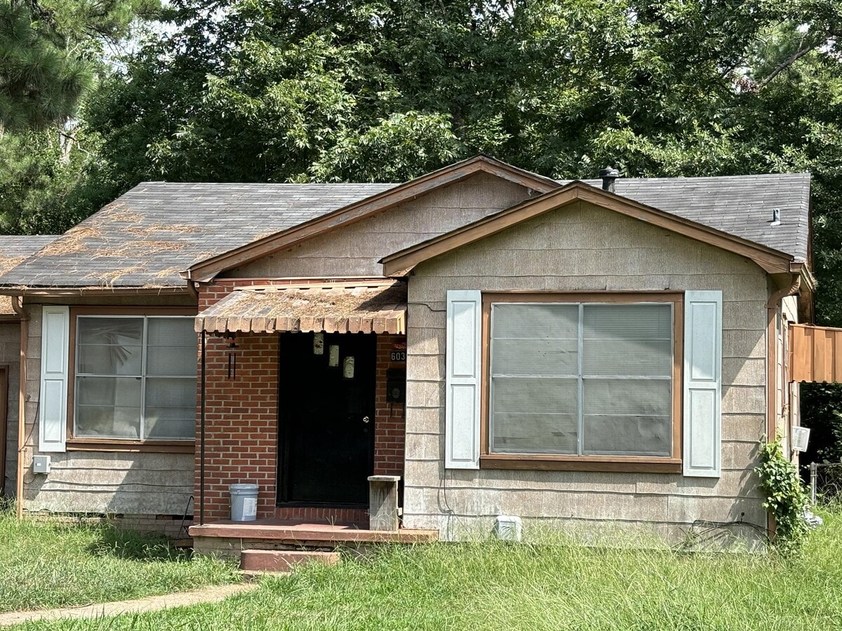 Photo - 603 Mitchell Ln
