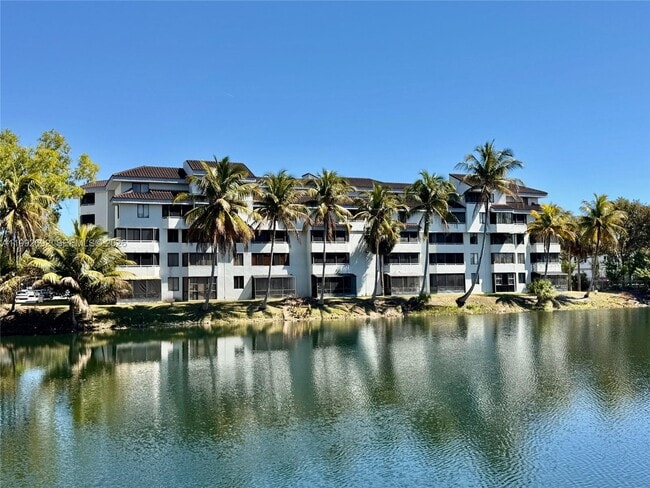 Building Photo - 8335 SW 152nd Ave Unit B-408