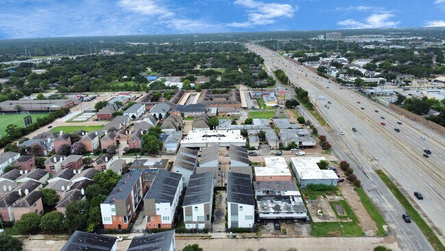 Photo - 9614 Riddlewood Ln