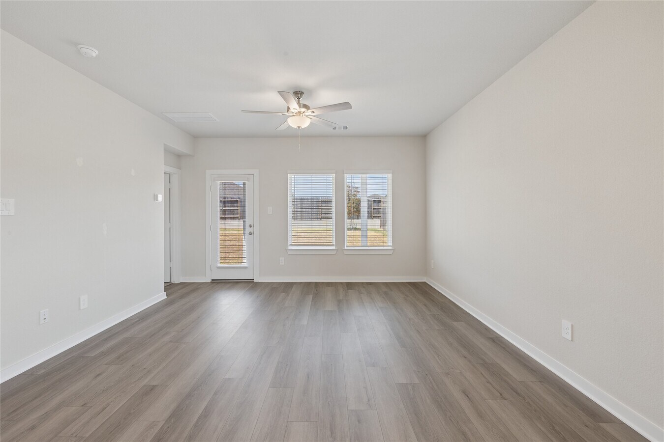 Photo - 1722 Cayden Oak Ln