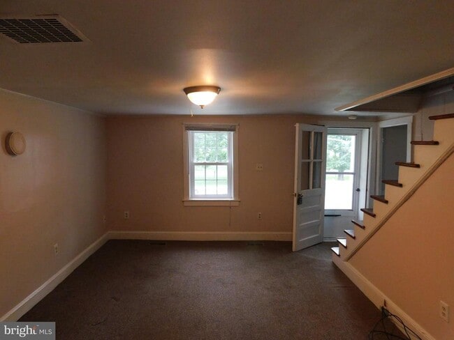 Building Photo - 430 Sugar Hill Rd Rental