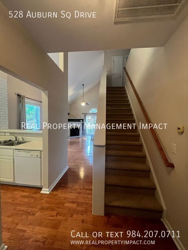 Photo - 528 Auburn Square Dr
