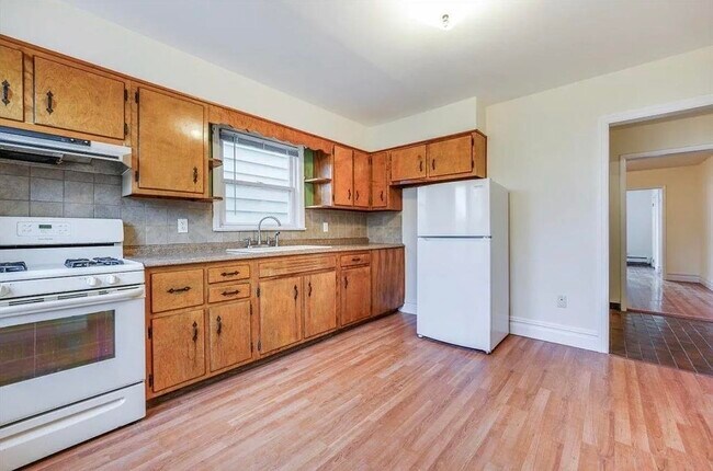 Photo - 19 Hawthorne Ave