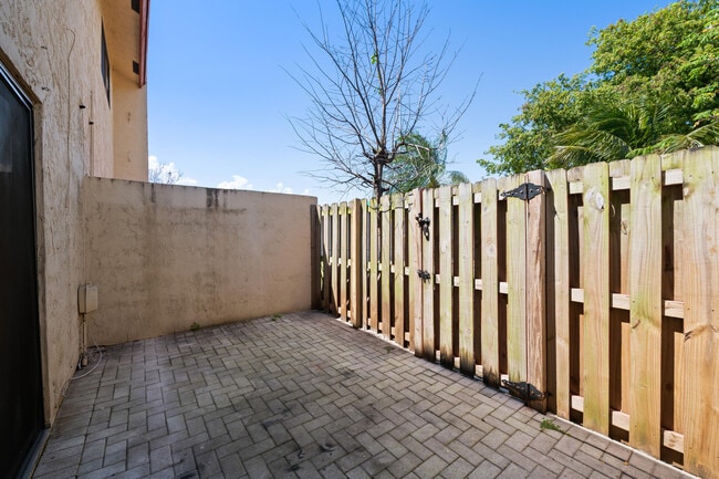 Photo - 3281 E Golf Blvd