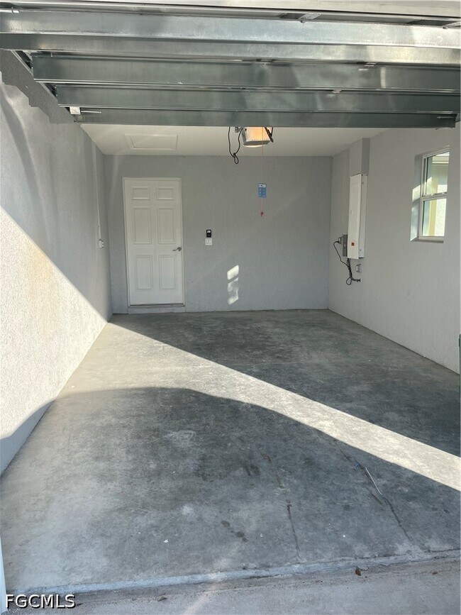 Photo - 174 Broward Ave