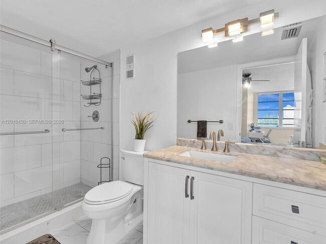 Photo - 7840 NW 50th St Unidad 404