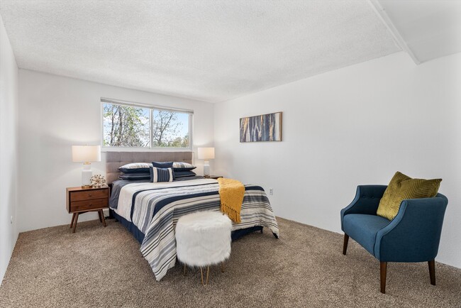 2x1 Bedroom - Mohawk Green Apartments