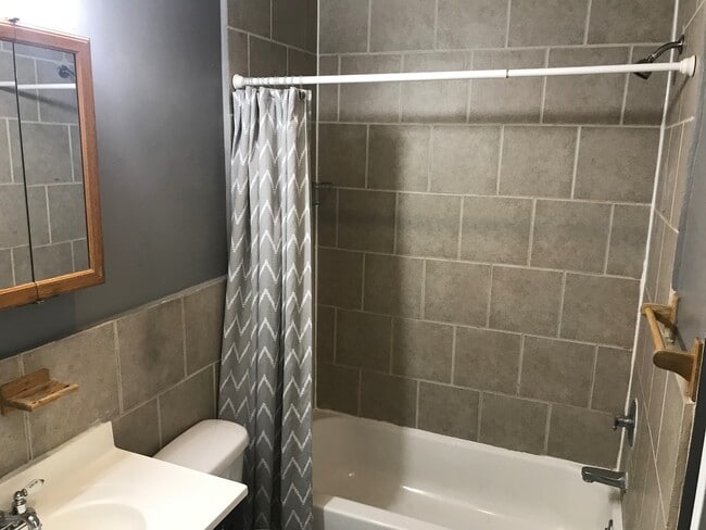 Photo - Comfy 2/3 Bedroom apartments Unit 2 -  2