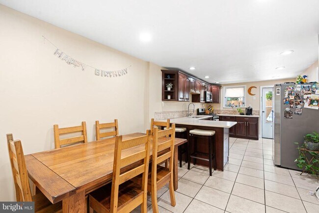 Photo - 3056 Aramingo Ave