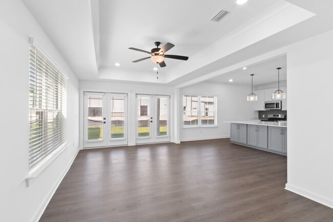 Building Photo - Best of Orange Beach - Casablanca