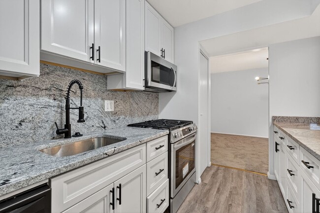 Building Photo - Gorgeously renovated 3BR/2BTH in Beltsville, MD. Ready for immediate move-in!!! Unit 201