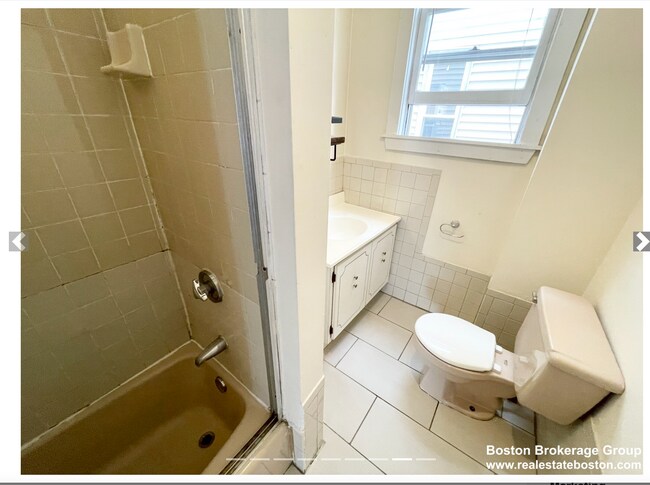 Photo - 45 Crescent Ave Unit 2