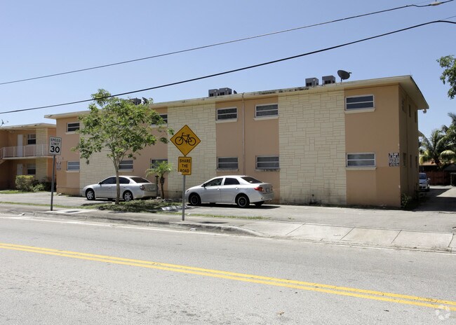 Photo - 3162-3170 SW