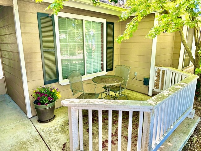Photo - 5811 W Fremont Ave