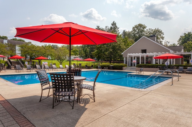 Área junto a la piscina - Town Place