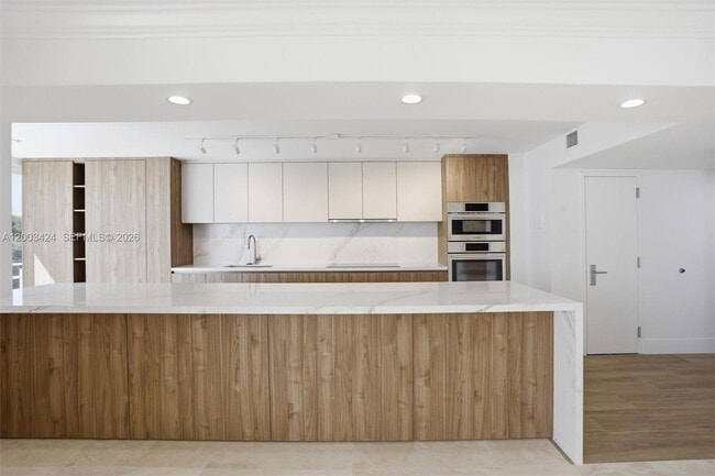 Photo - 600 Grapetree Dr Unit 4BS