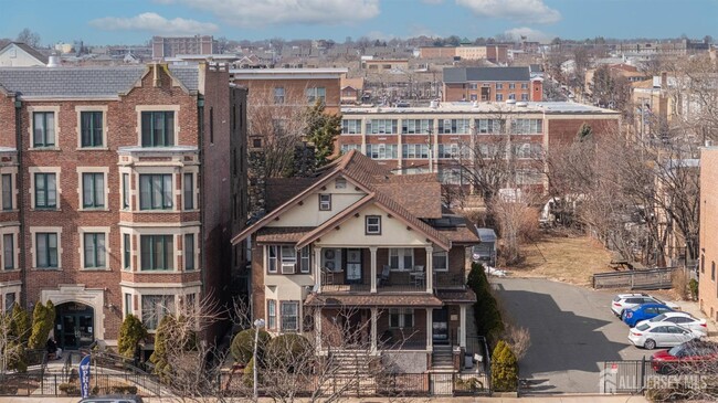 Building Photo - 663 Dr Martin Luther King Jr Blvd Rental