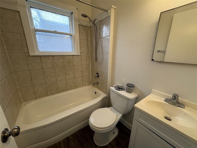 Photo - 234 Ackley Ave