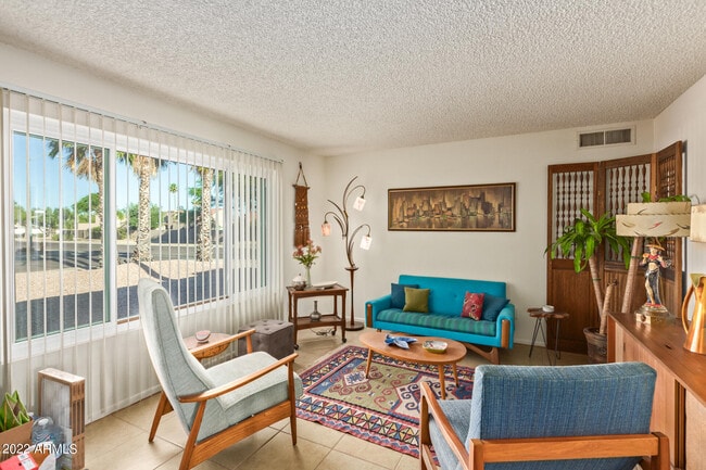 Photo - 12728 N 40th Pl