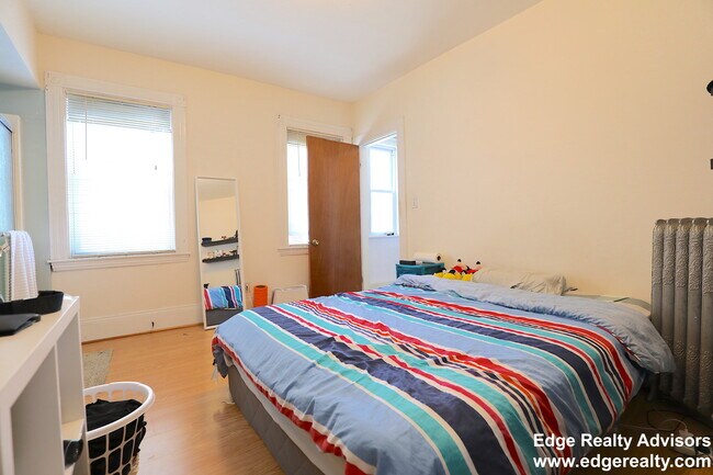 Photo - 43 Elmira St Unit 4