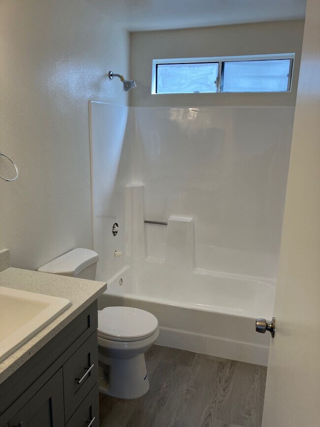 Photo - 500 S 3rd St Unidad #B