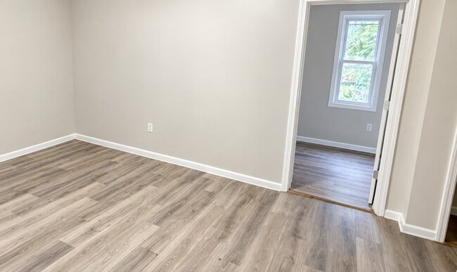 Photo - 225 New St Unit 1