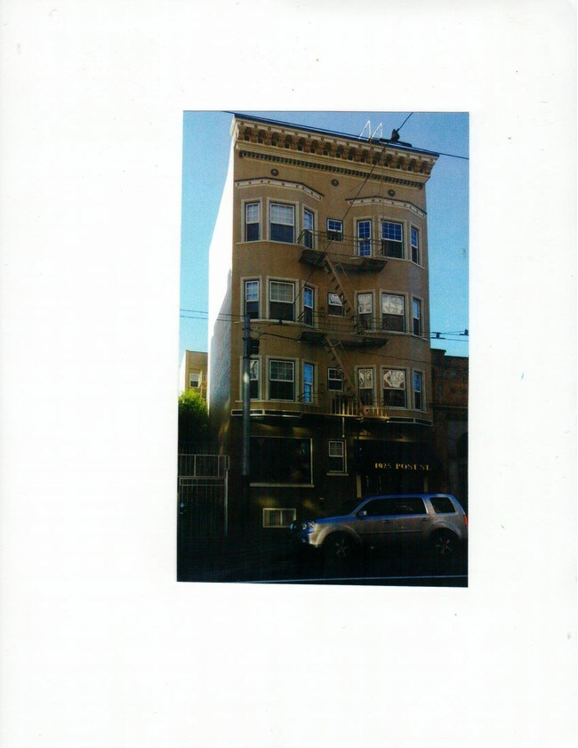 1025 Post