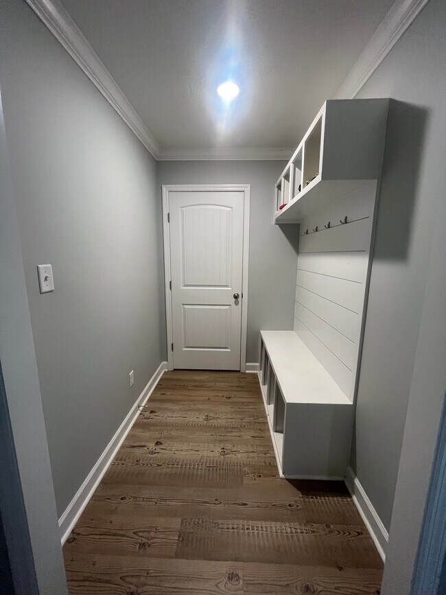 Photo - 3805 Landings Cir