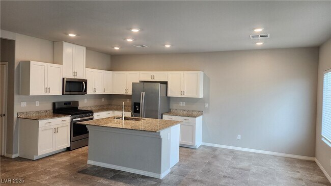 Photo - 7858 Morganite Ave