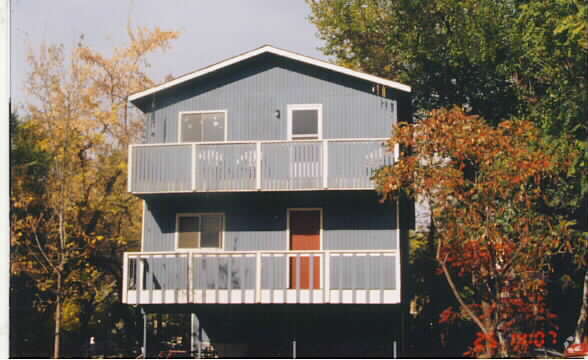 Photo - 1937 Goss St