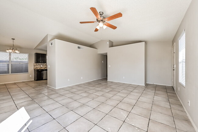 Photo - 4713 W Menadota Dr