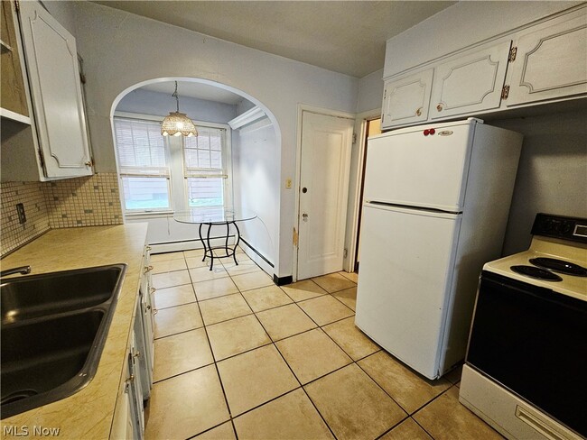 Photo - 18313 Newell Rd Unit 1