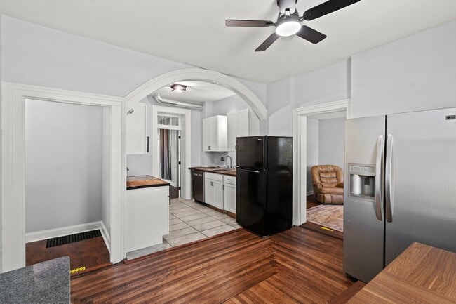 Photo - 222 W Market St