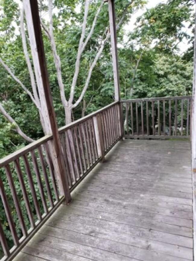 Photo - 199 Strathmore Rd