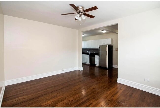 Photo - 3819 1/2 N Greenview Ave Unidad 1E