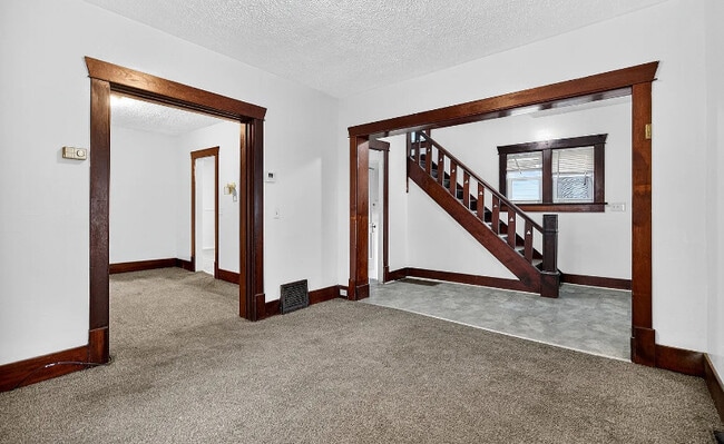 Photo - 2128 6th St SW