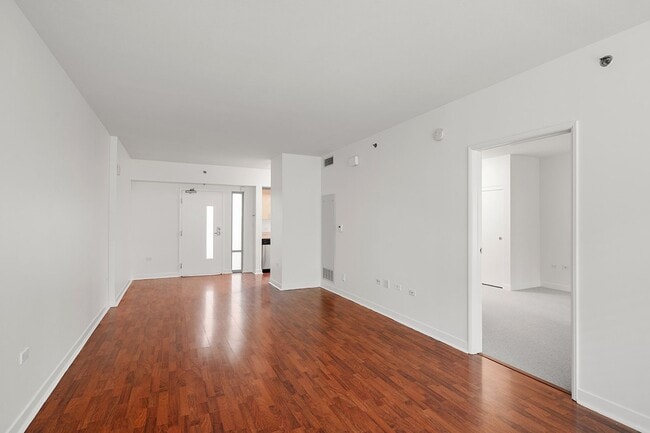 Photo - One Bedroom in Heart of Little Italy! Unidad 312