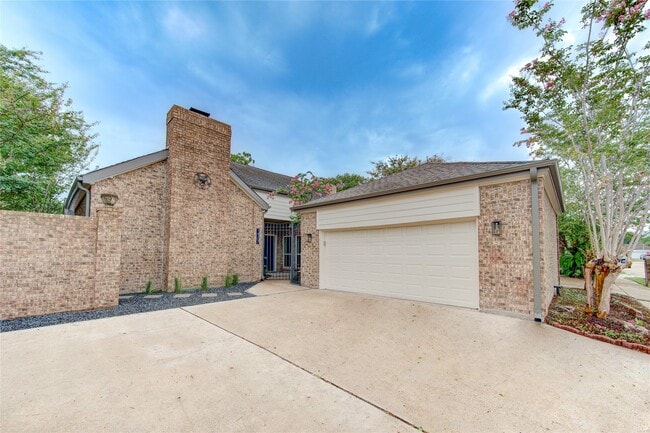 Building Photo - 14207 Stokesmount Dr