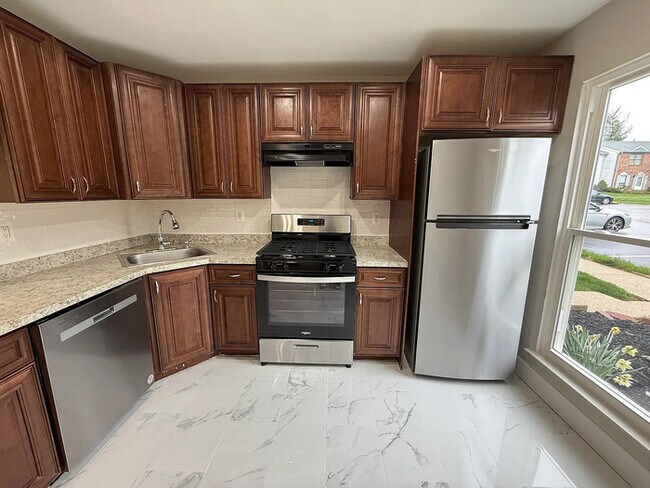 Photo - 11 Van Buren Pl