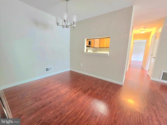Photo - 24 Coral Tree Ct