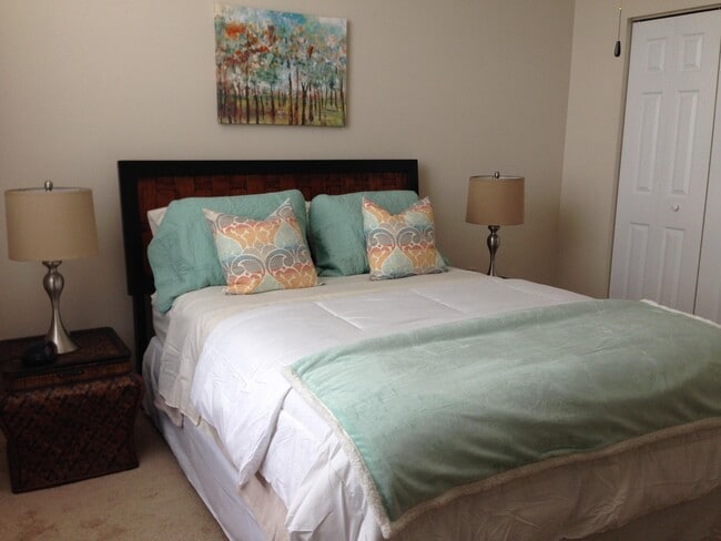 Photo - 651 Okeechobee Blvd Unit 807