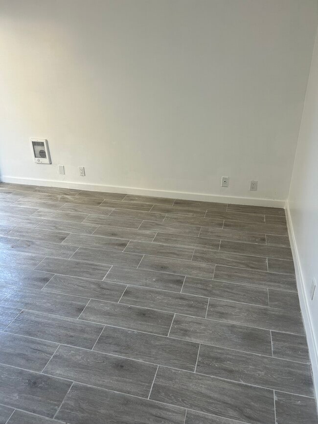 Photo - 244 Melrose Dr