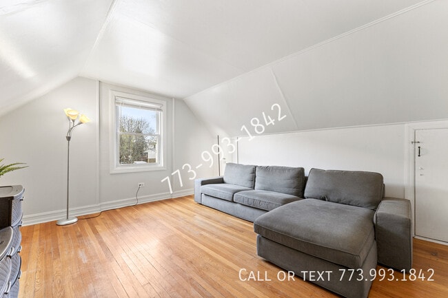 Photo - 3658 W George St Unit 2