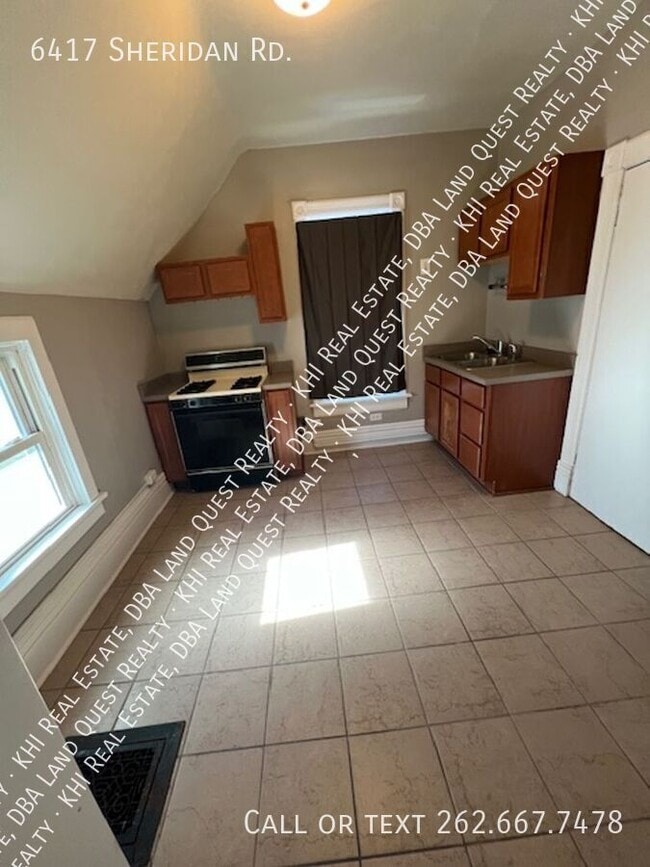 Photo - 6417 Sheridan Rd