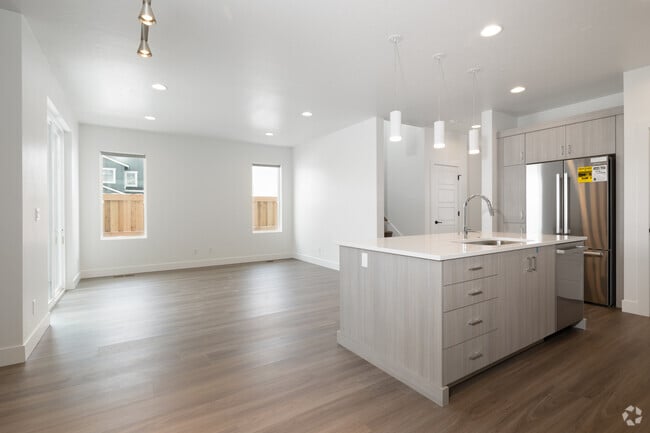 4BD, 2.5BA - 1835SF