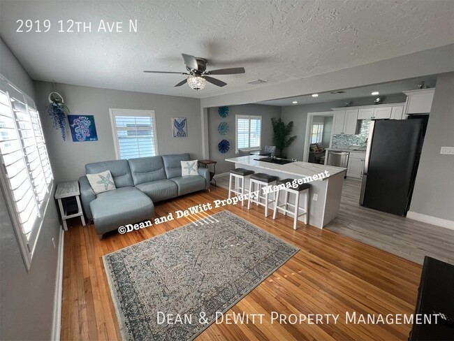 Photo - 2919 12th Ave N